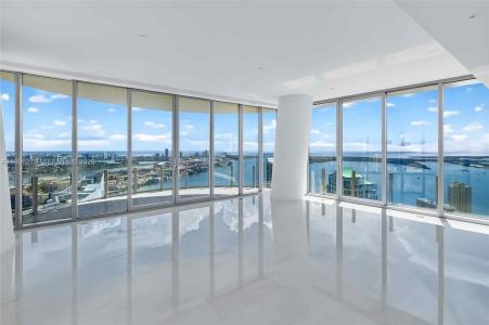 300 Biscayne Blvd Way 4901E, Miami, Florida 33131, USA