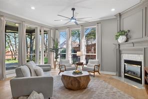 8232 Fenwick Drive, North Richland Hills, Texas 76182, États-Unis