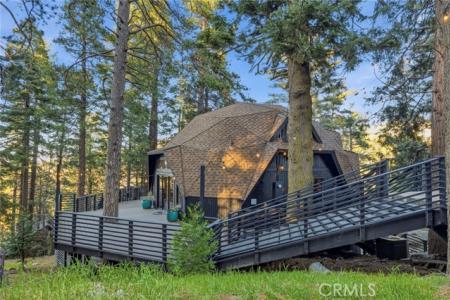 Valley View, Crestline, Californie 92325, États-Unis