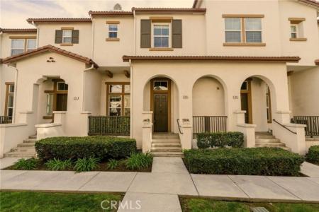 Arnold Way, Fullerton, California 92833, Stati Uniti