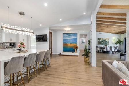 Heaven Avenue, Woodland Hills, California 91364, Estados Unidos