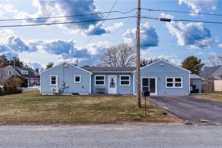 121 Tupelo Road, South Kingstown, RI 02879, USA