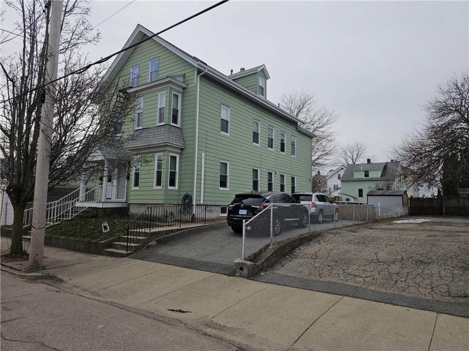 33 Young Street, Pawtucket, Rhode Island 02860, États-Unis