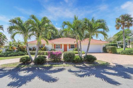 8574 SE Seagrape Way, Hobe Sound, Florida 33455