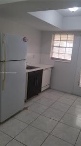 11840 NE 19th Dr 27, North Miami, Florida 33181, USA
