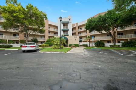 9599 Weldon Cir A112, Tamarac, Florida 33321, USA