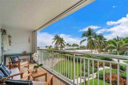 611 Ocean Dr 3E, Key Biscayne, Florida 33149, USA