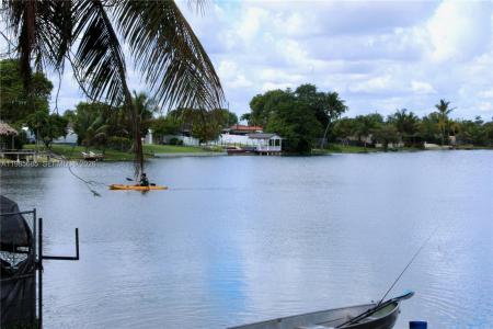 8140 W 12th Ave, Hialeah, Florida 33014, USA