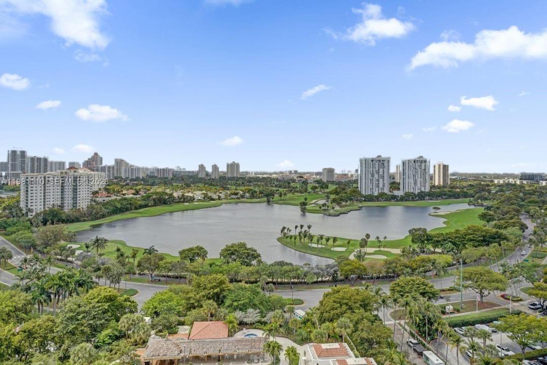 20281 E Country Club Dr 1703, Aventura, Floride 33180, États-Unis
