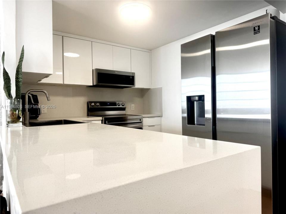 2150 Sans Souci Blvd A909, North Miami, Floride 33181, États-Unis