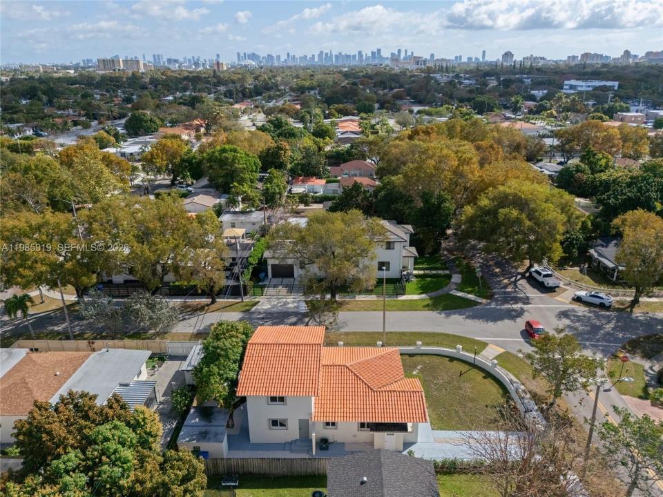 5251 SW 6th St, Miami, Florida 33134, Stati Uniti
