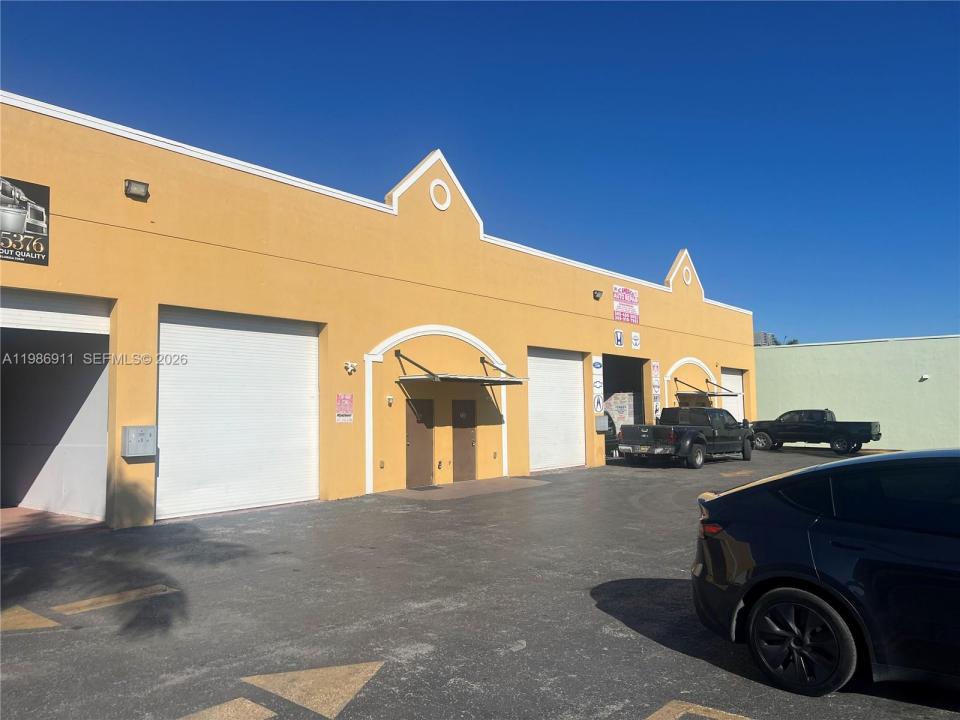 238 NW 9th Ave 2, Homestead, Florida 33030, USA