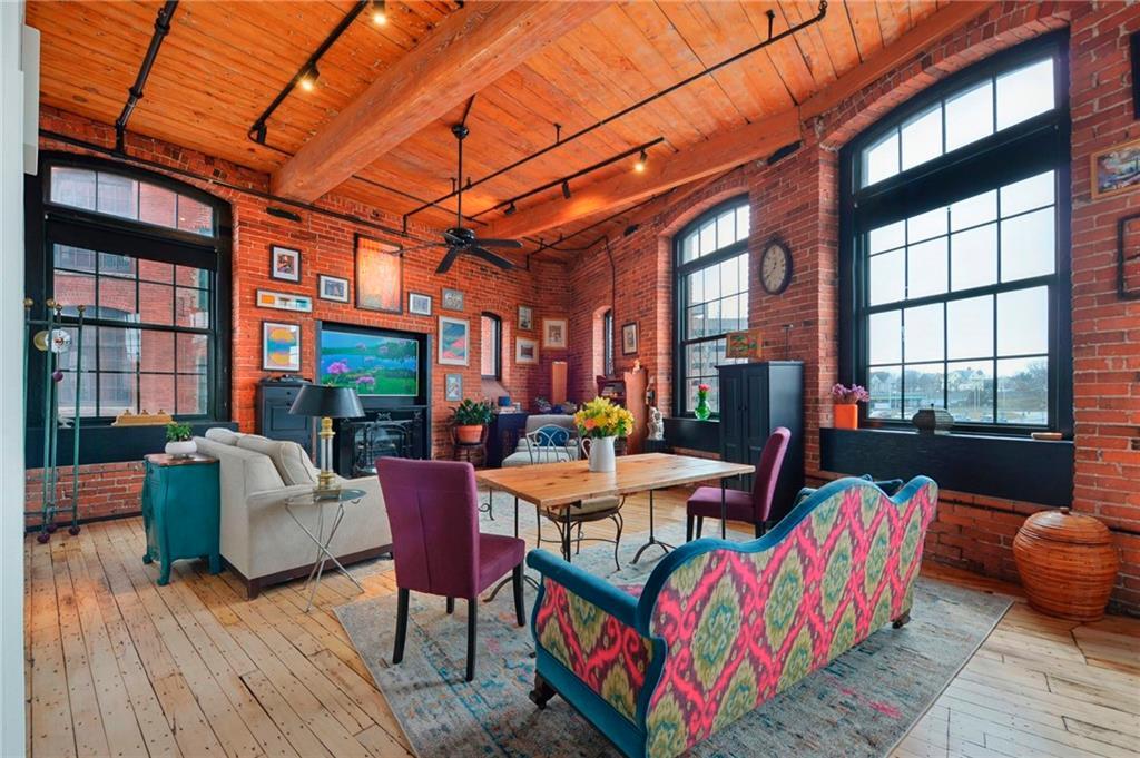 14 Imperial Place 304, Providence, Rhode Island 02903, USA