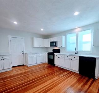 268 Greenville Avenue 2, Johnston, Rhode Island 02919, USA