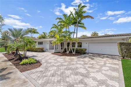 13000 Arch Creek Ter, North Miami, Florida 33181, USA