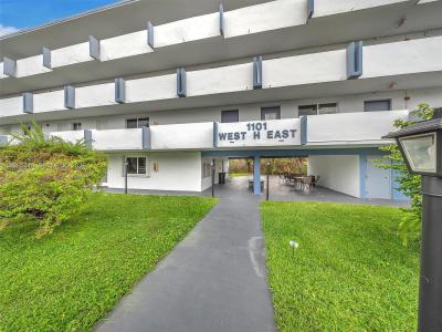 1101 NE 191st St 307, Miami, Florida 33179, USA