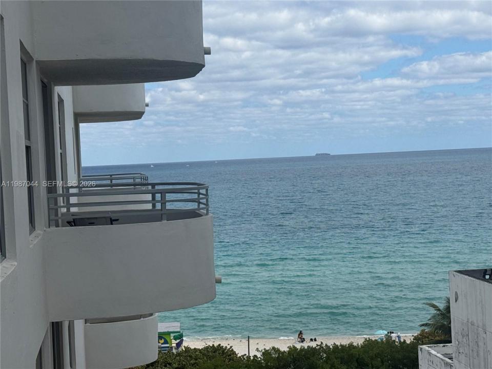 5555 Collins Ave 8R, Miami Beach, Floride 33140, États-Unis