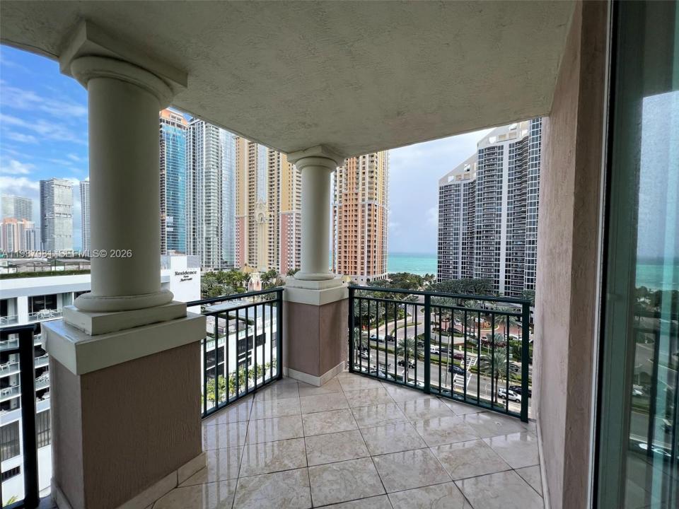 17555 Atlantic Blvd 1207, Sunny Isles Beach, فلوريدا 33160, الولايات المتحدة