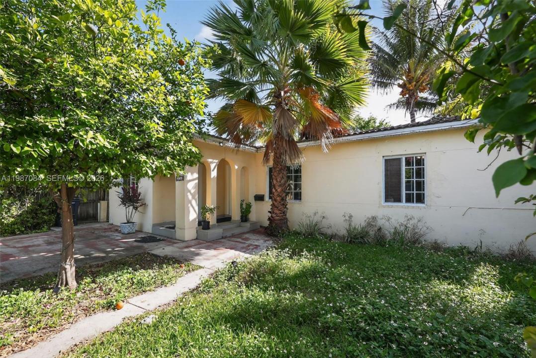 2131 Biarritz Dr, Miami Beach, Florida 33141, Amerika Birleşik Devletleri