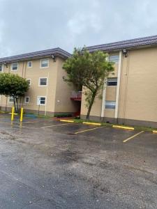 4655 Palm Ave 205, Hialeah, Florida 33012, USA