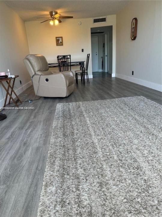 6700 Cypress Rd 409, Plantation, Floride 33317, États-Unis