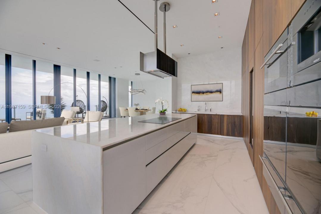 17141 Collins Ave 4501/4601, Sunny Isles Beach, Florida 33160, Stati Uniti