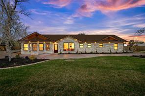 1404 Robinson Drive, Robinson, Texas 76706, USA