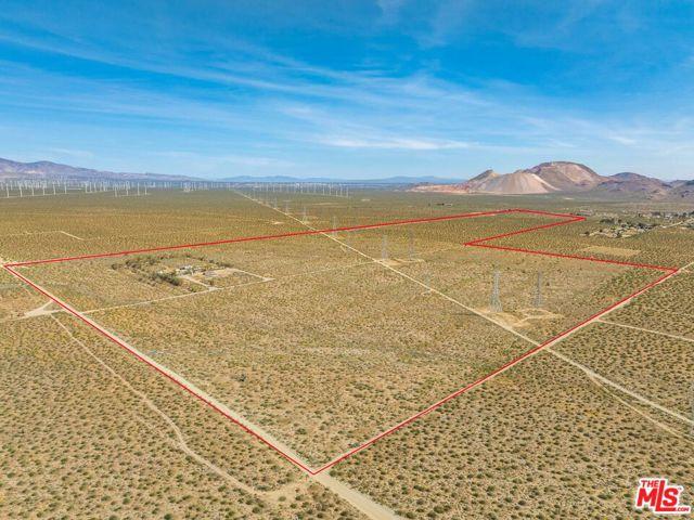 W 70th Street, Mojave, California 93501