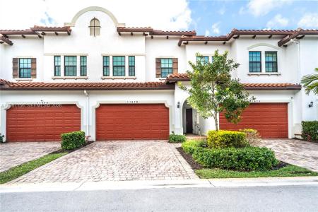 11674 SW 13th Ln 1674, Pembroke Pines, Florida 33025, USA