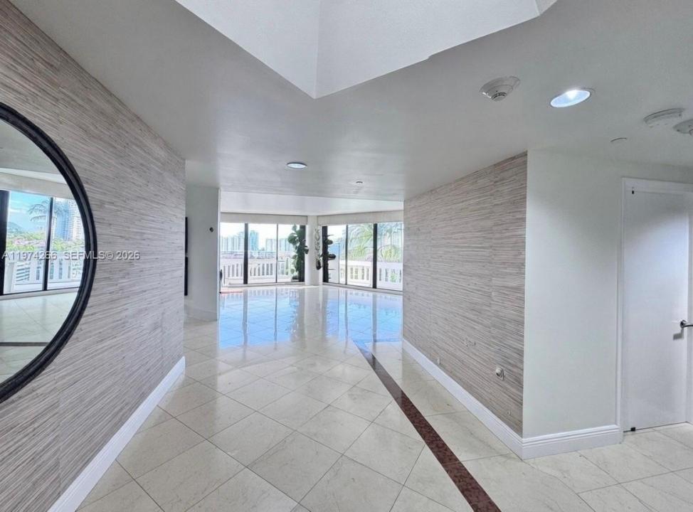2000 Island Blvd 606, Aventura, Florida 33160, Stati Uniti