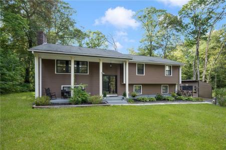 207 Steere Farm Road, Burrillville, RI 02830, USA