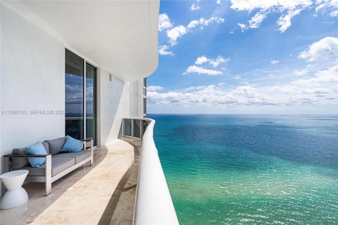 16001 Collins Ave 3002, Sunny Isles Beach, Florida 33160, Stati Uniti