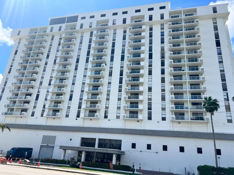 13499 Biscayne Blvd 613, North Miami, Floride 33181, États-Unis