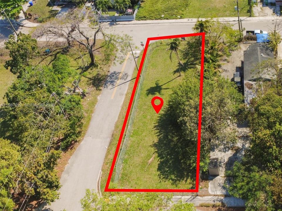 800 NW 30th St, Miami, Floride 33127, États-Unis