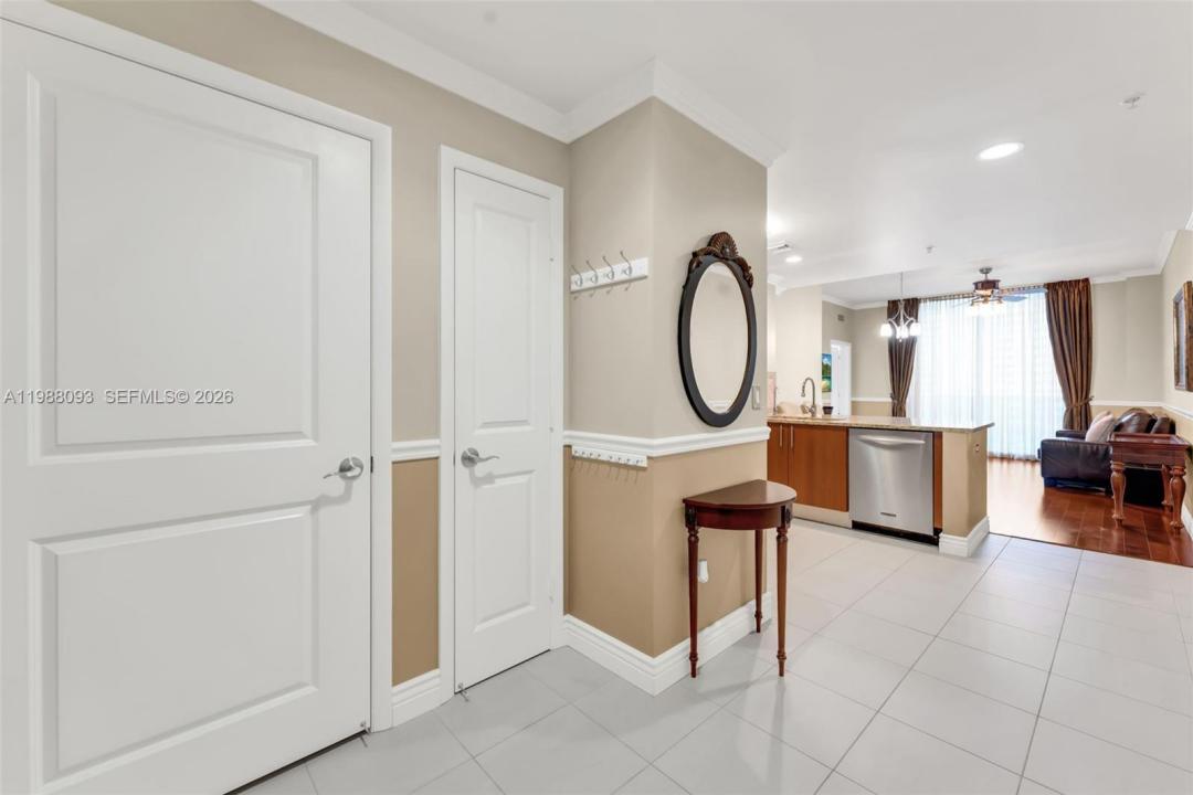 1945 S Ocean Dr 604, Hallandale Beach, Floride 33009, États-Unis
