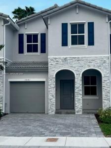 1041 SE 27th Ter 1041, Homestead, Florida 33035, USA