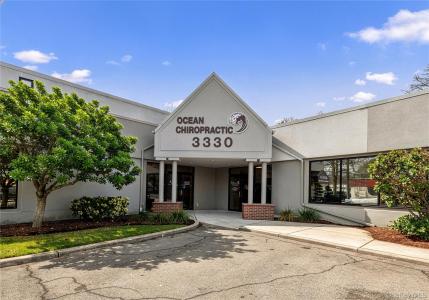 3330 Veterans Memorial Highway, Islip, New York 11716, États-Unis