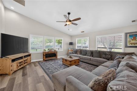 Avenida Miravilla, Cherry Valley, California 92223, Estados Unidos