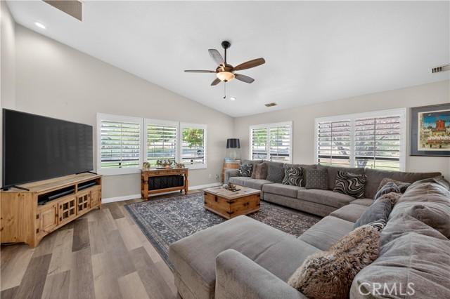 Avenida Miravilla, Cherry Valley, Califórnia 92223, Estados Unidos