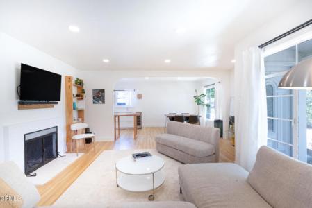 Agnus Drive, Ventura, California 93003, Estados Unidos