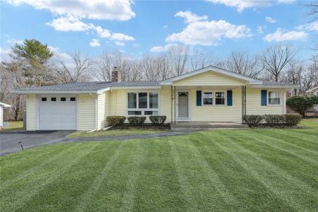 40 Forestdale Drive, Cumberland, RI 02864, USA
