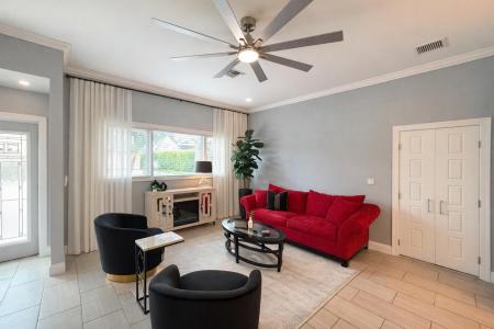 1827 Len Drive, North Palm Beach, Floryda 33408, USA