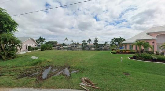 5507 SW 6th Ave., Cape Coral, Florida 33914, USA