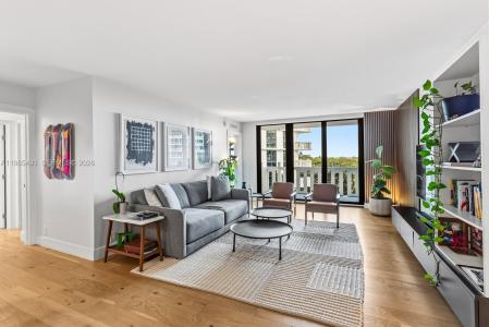 1111 Crandon Blvd A405, Key Biscayne, Florida 33149, USA