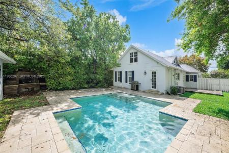 285 NE 105th St, Miami Shores, Florida 33138, USA