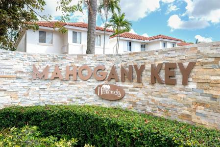 10441 Mahogany Key Cir 101, Miami, Florida 33196, USA