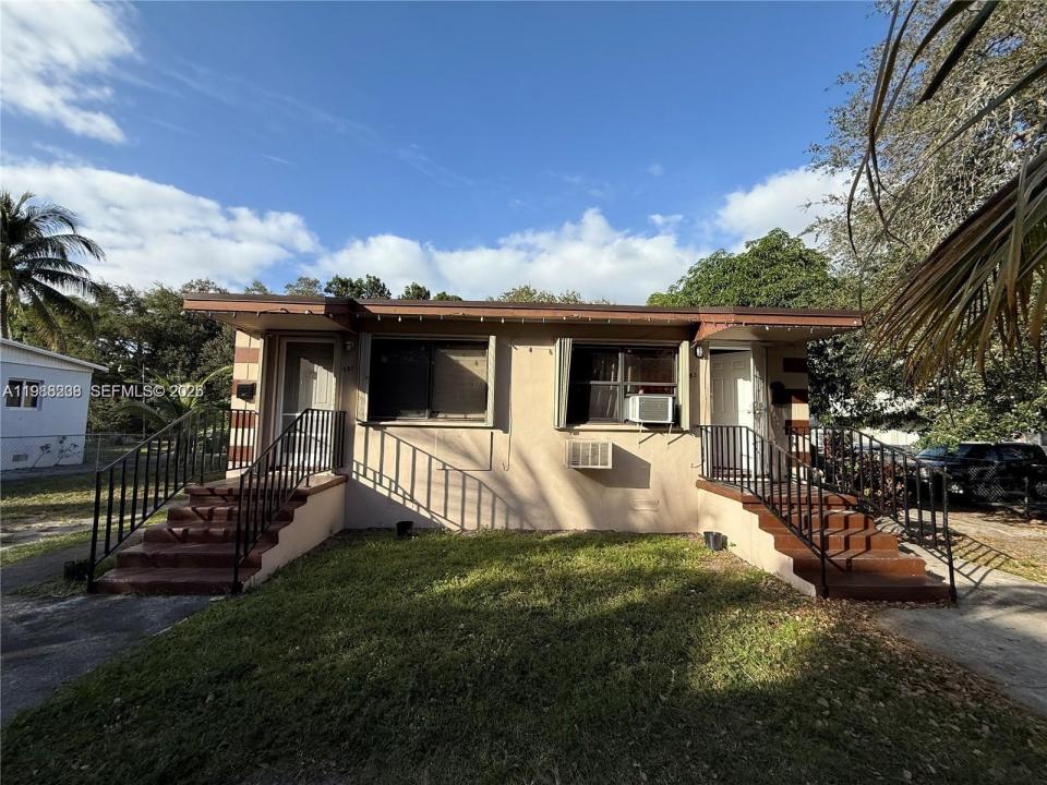 551-553 NE 133rd St, North Miami, Florida 33161, USA