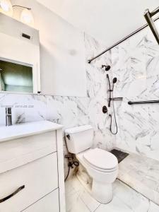 1128 SW 21st Ave, Miami, Florida 33135, USA