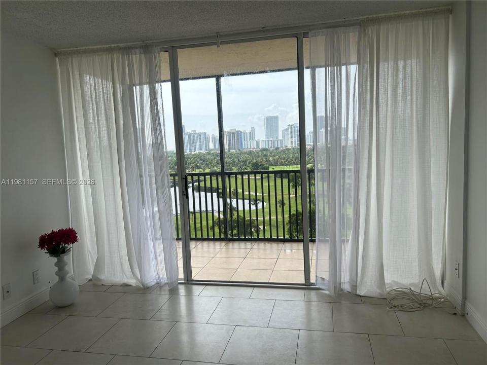 20301 W Country Club Dr 1224, Aventura, Florida 33180, Estados Unidos