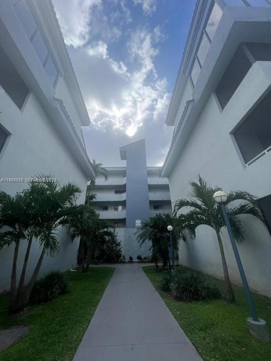 8215 SW 152nd Ave G-418, Miami, Floride 33193, États-Unis
